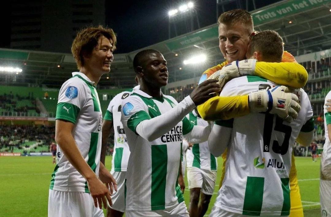 灰熊利用错 灰熊利用错